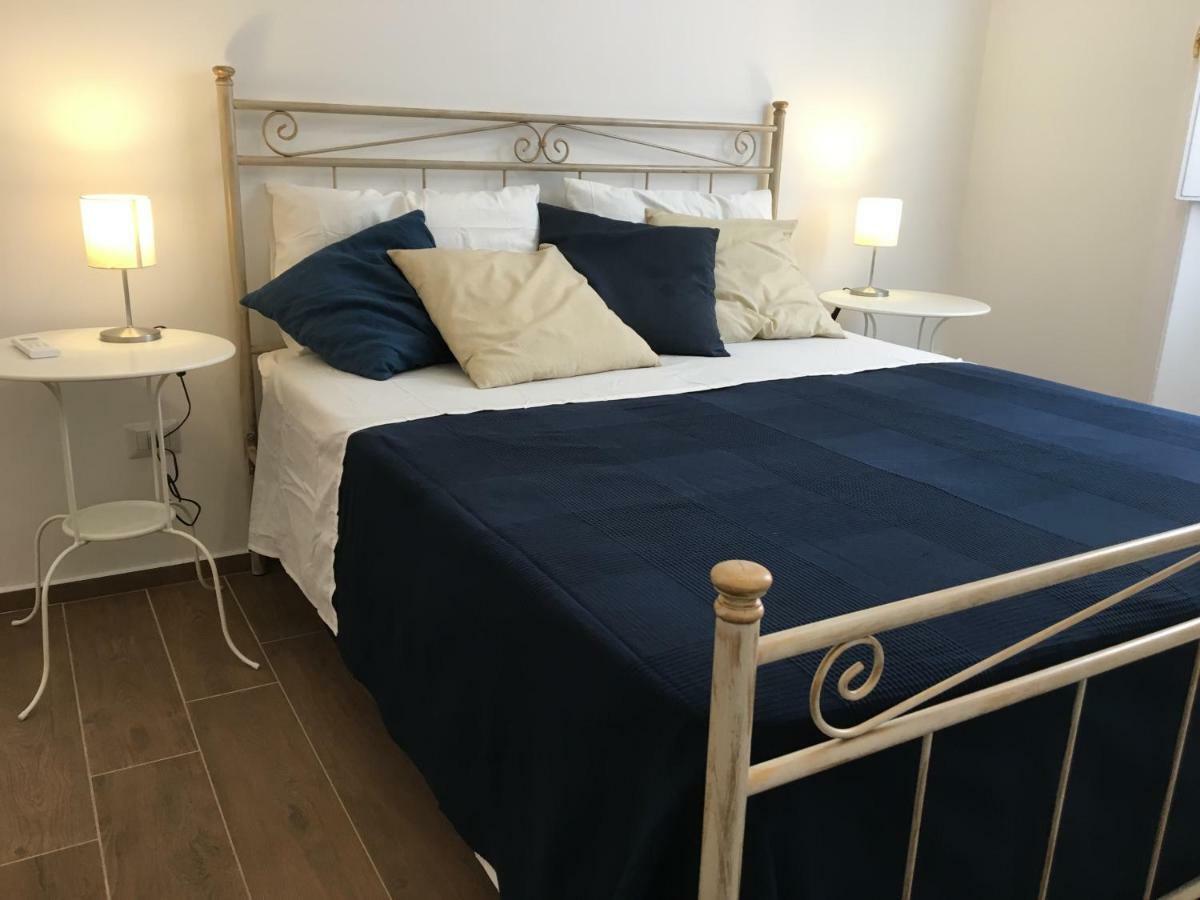 דירות סירקוזה A Casa Di Clara מראה חיצוני תמונה
