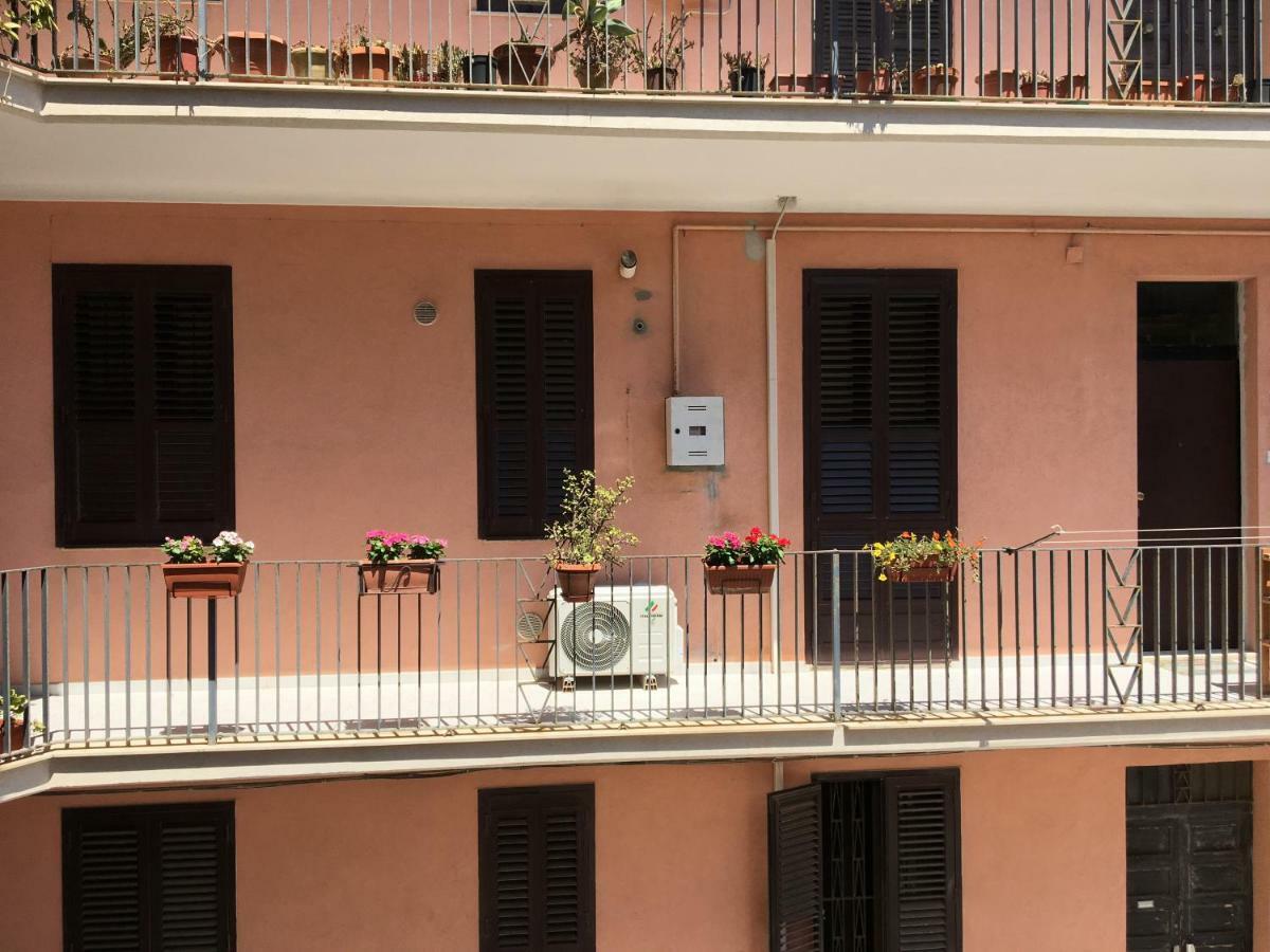 דירות סירקוזה A Casa Di Clara מראה חיצוני תמונה